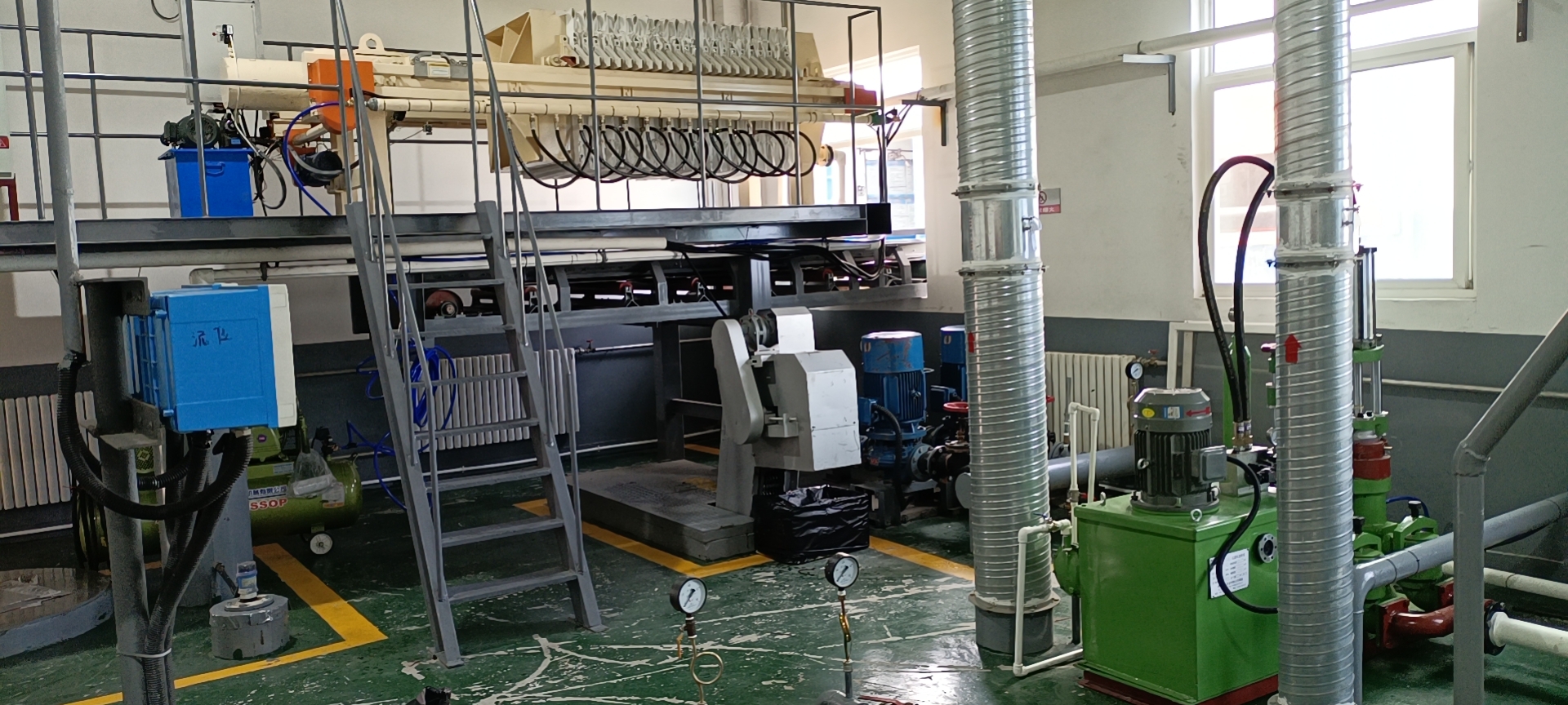 中煤集團(tuán)-隔膜壓濾機(jī)-客戶案例3 中煤集團(tuán)-隔膜壓濾機(jī)-客戶案例3